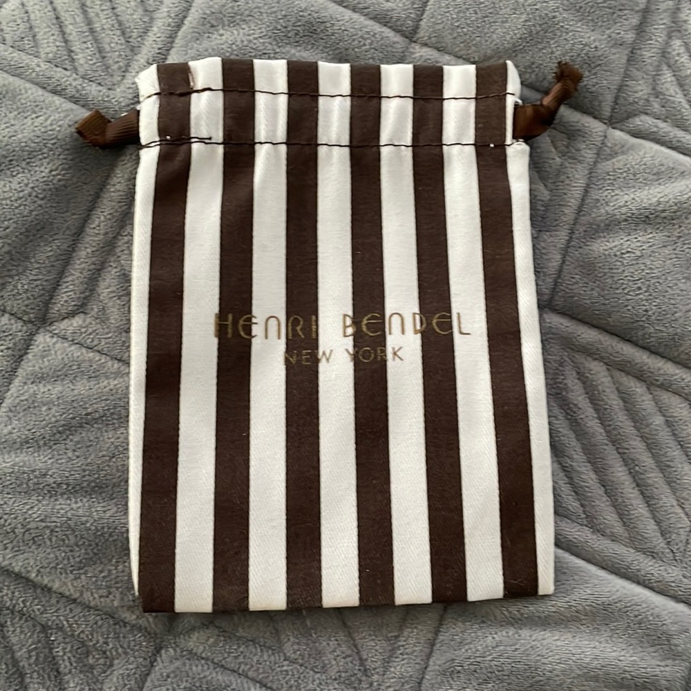 Henri bendel jewelry bag